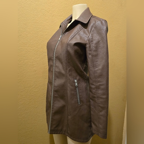 Baccini long faux leather jacket Nwot sz S.   M83T - Picture 3 of 6